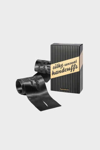 Silky Restraints With Velvet Print