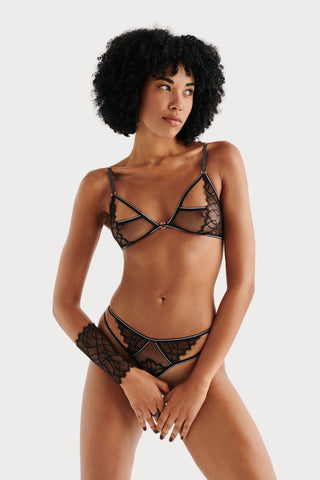 Bracli Manhattan Lace Black Glove with Manacor Pearls