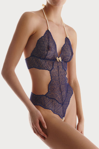 Bracli Sydney Daisy Double Pearl Body – Blue Lace & Manacor Pearls