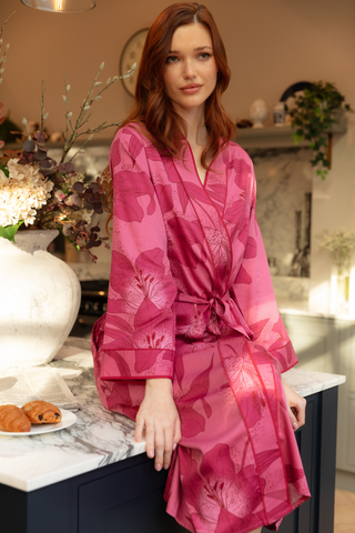 Fable & Eve Covent Garden Floral Print Dressing Gown Pink