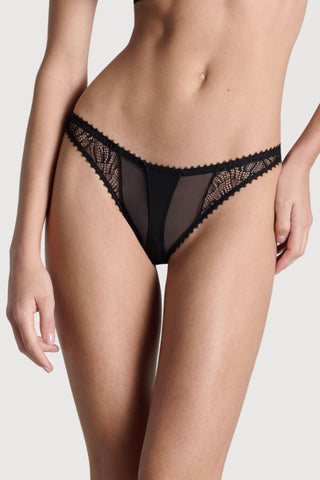 Maison Close Accroche Coeur Openable Thong Black