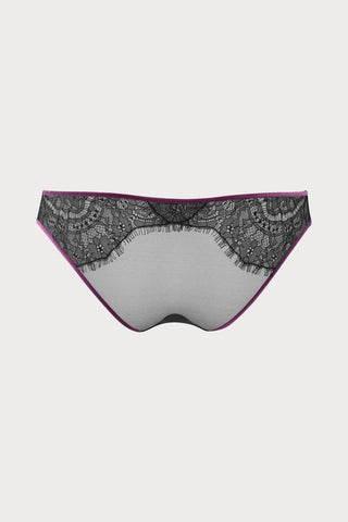 Coup de Foudre Brief