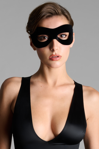 L'Anonyme Black Velvet Mask