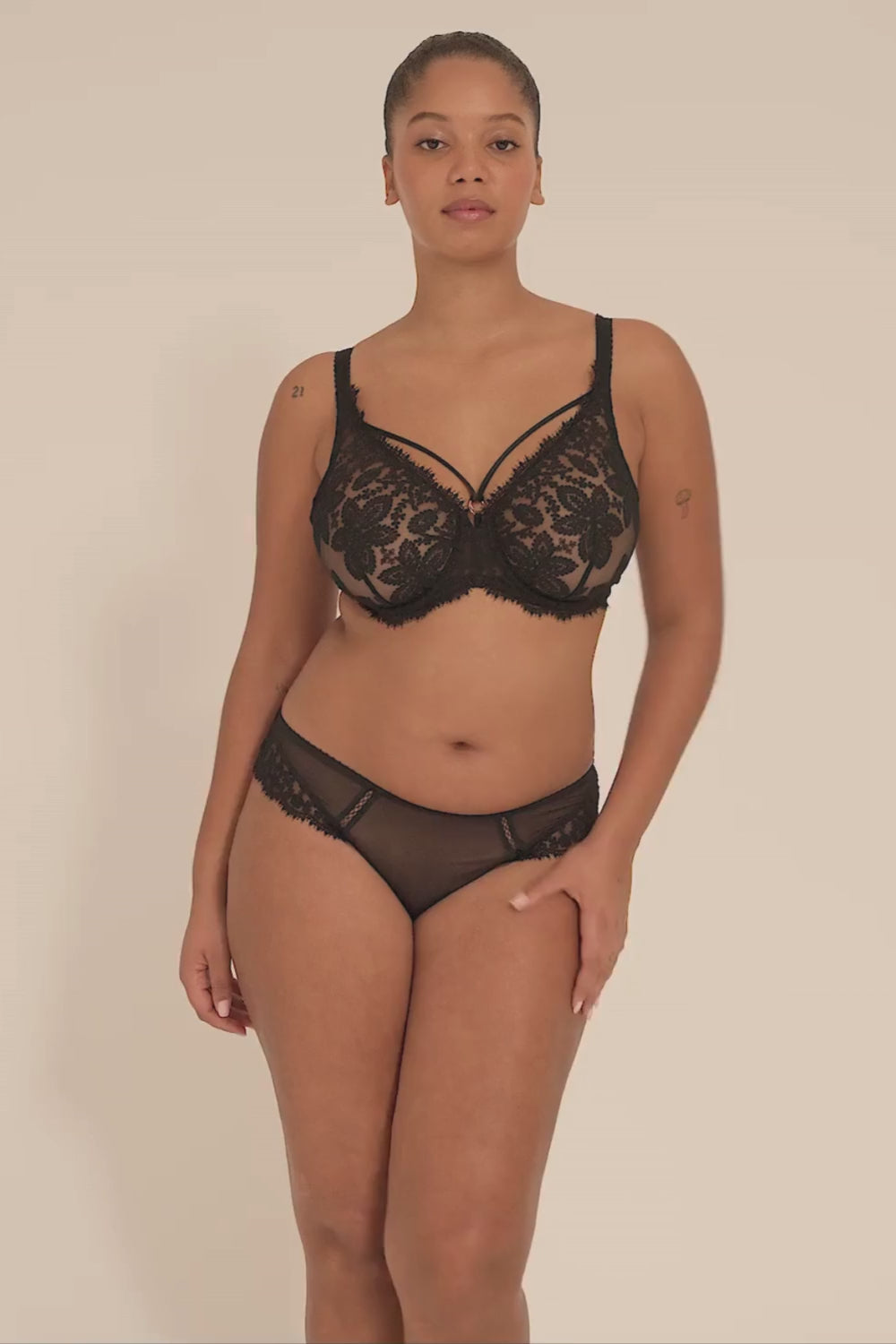 Simone Pérèle Précieuse Black Embroidery Plunge Bra - French Lingerie