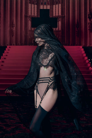 Scandale Inspiration Divine Cross Suspender Belt